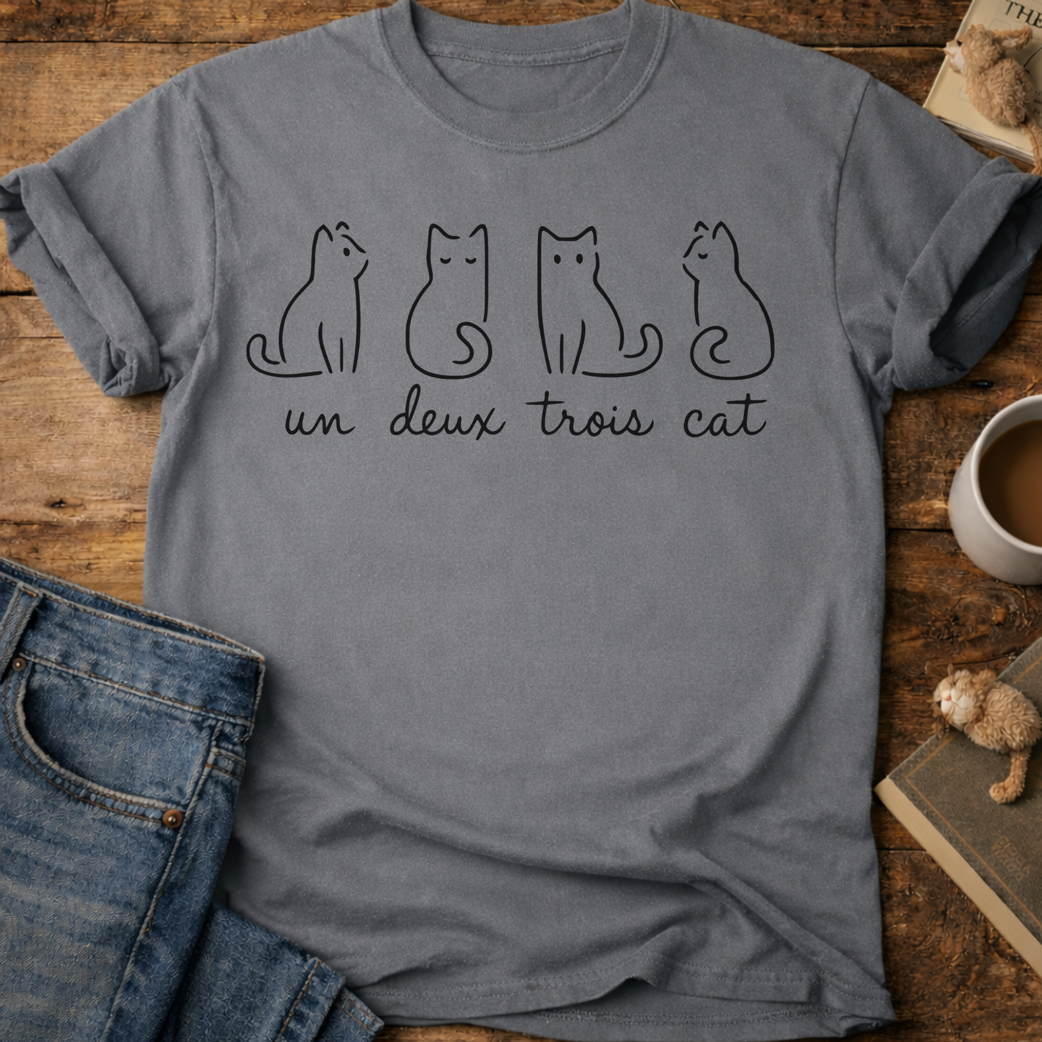 Un, Deux, Trois Cat T-Shirt