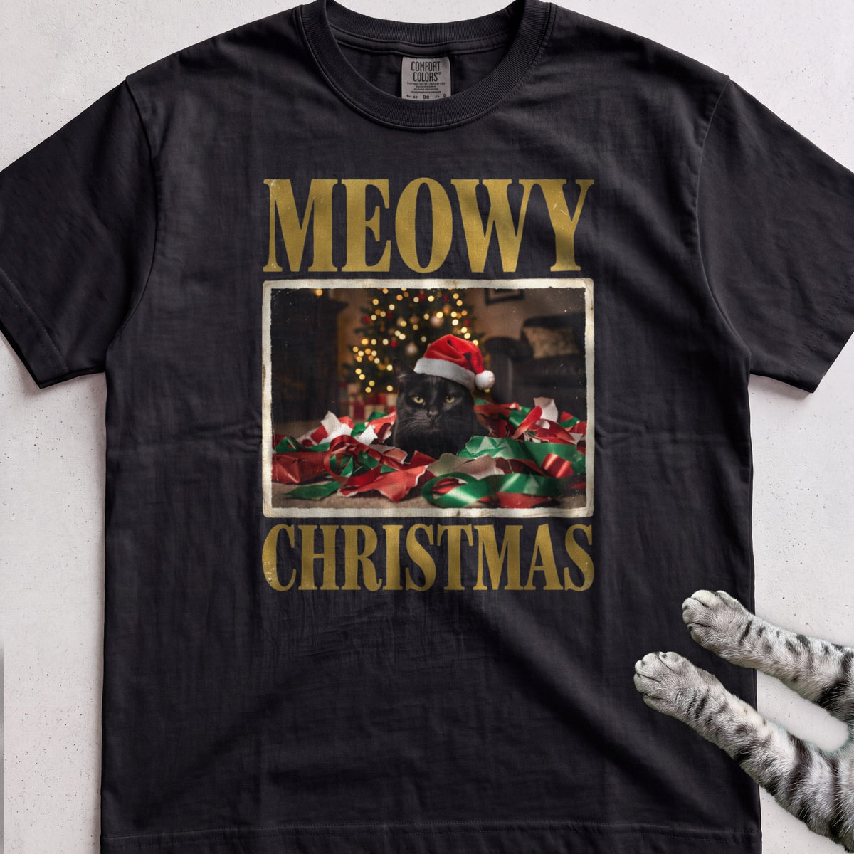 Meowy Christmas Wrapping Paper Cat T-Shirt - Black