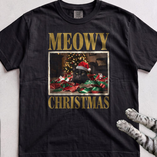 Meowy Christmas Wrapping Paper Cat T-Shirt - Black