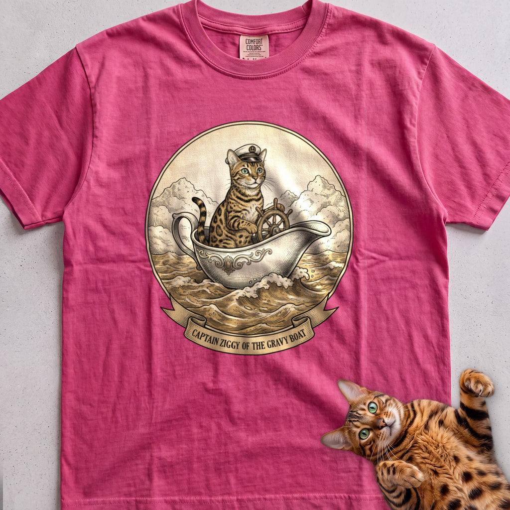 Personalized Gravy Boat Captain Cat T-Shirt - Crunchberry