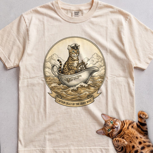 Personalized Gravy Boat Captain Cat T-Shirt - Ivory