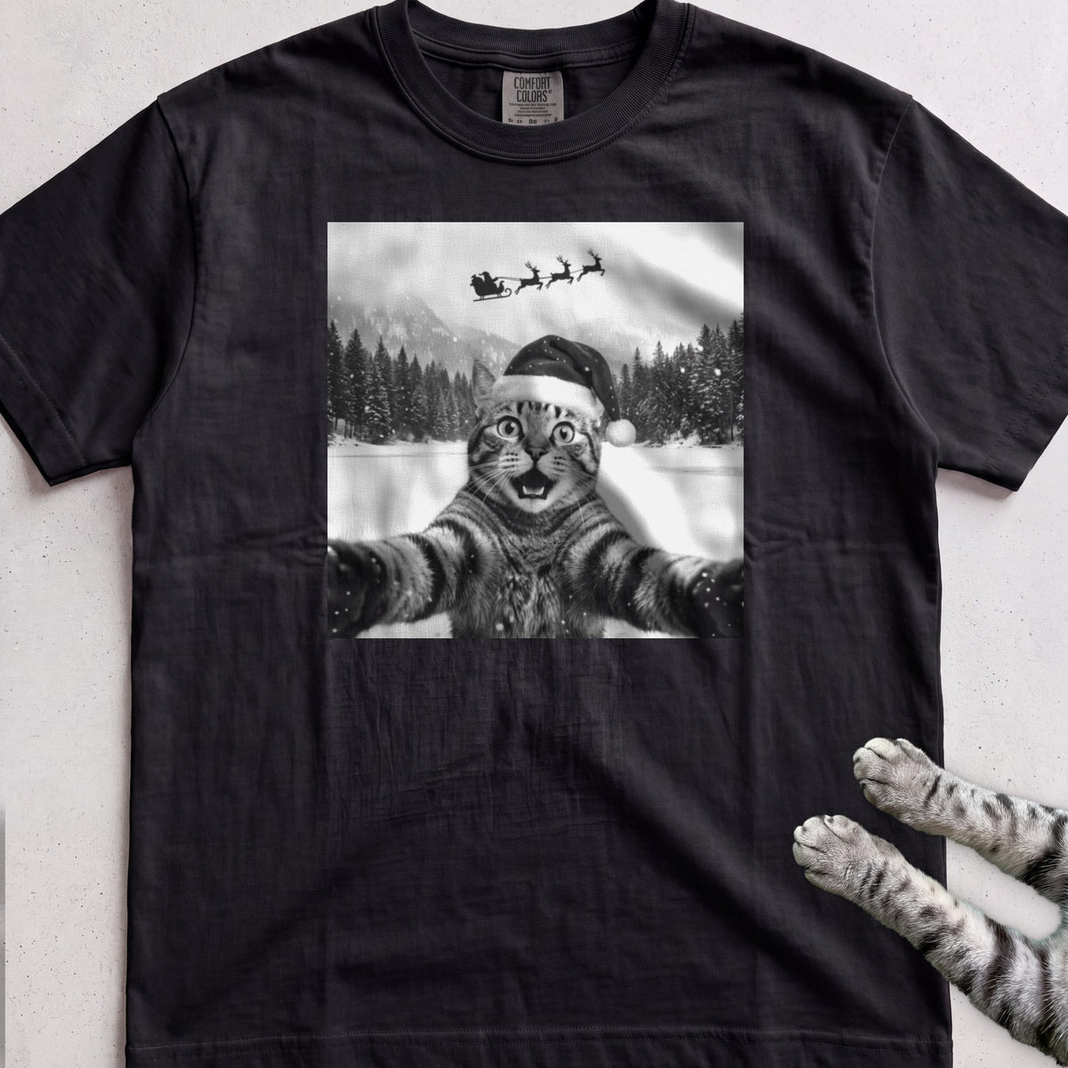 Santa Photobomb Selfie Cat T-Shirt - Black