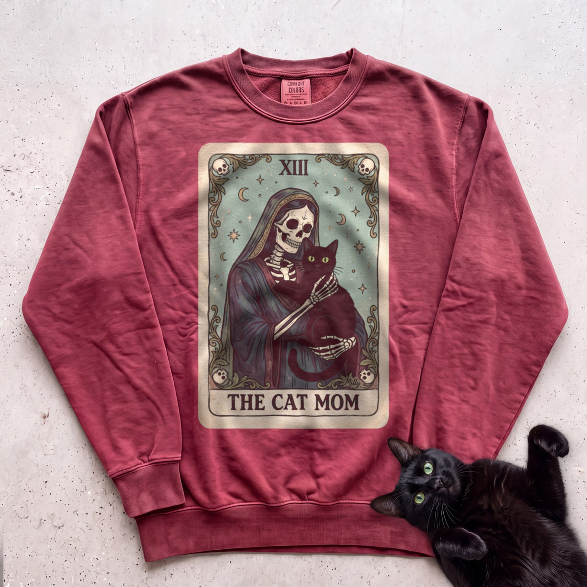 Tarot 'The Cat Mom' Personalized Sweatshirt - Crimson