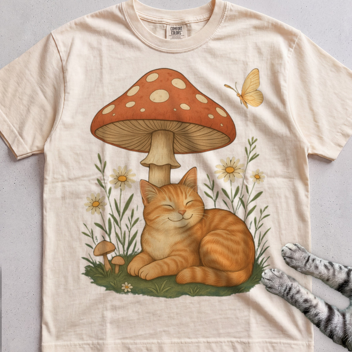 Cat Mushroom tee, Natural