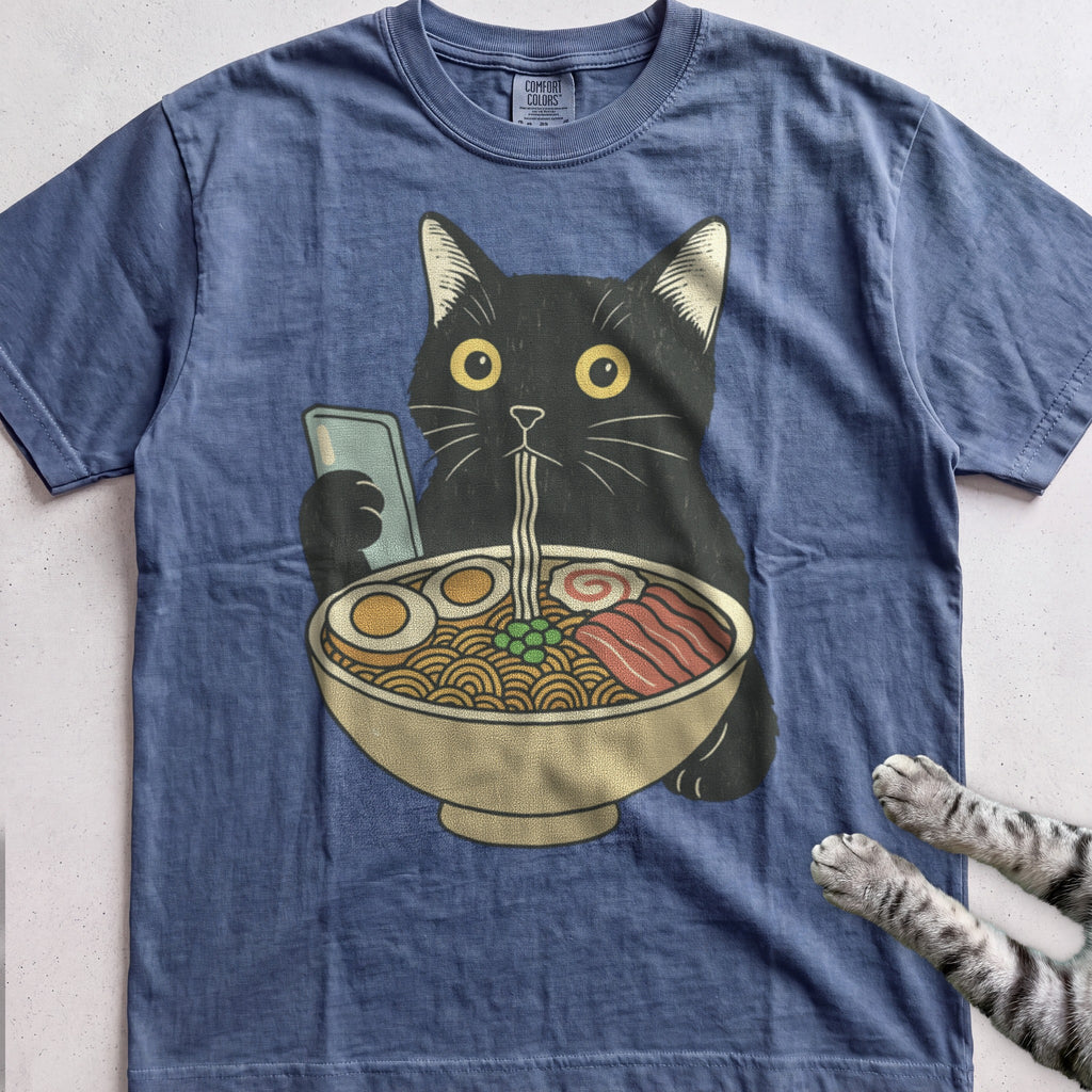 Ramen Date Cat tee, Heather Navy