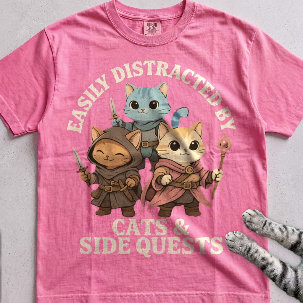 Cats & Side Quests tee, Azalea