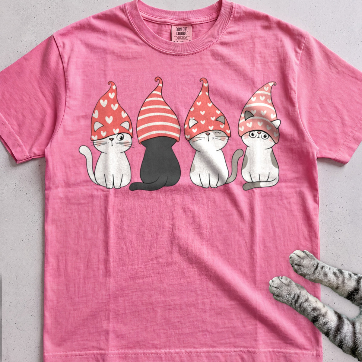 Valentine Cats tee, Azalea