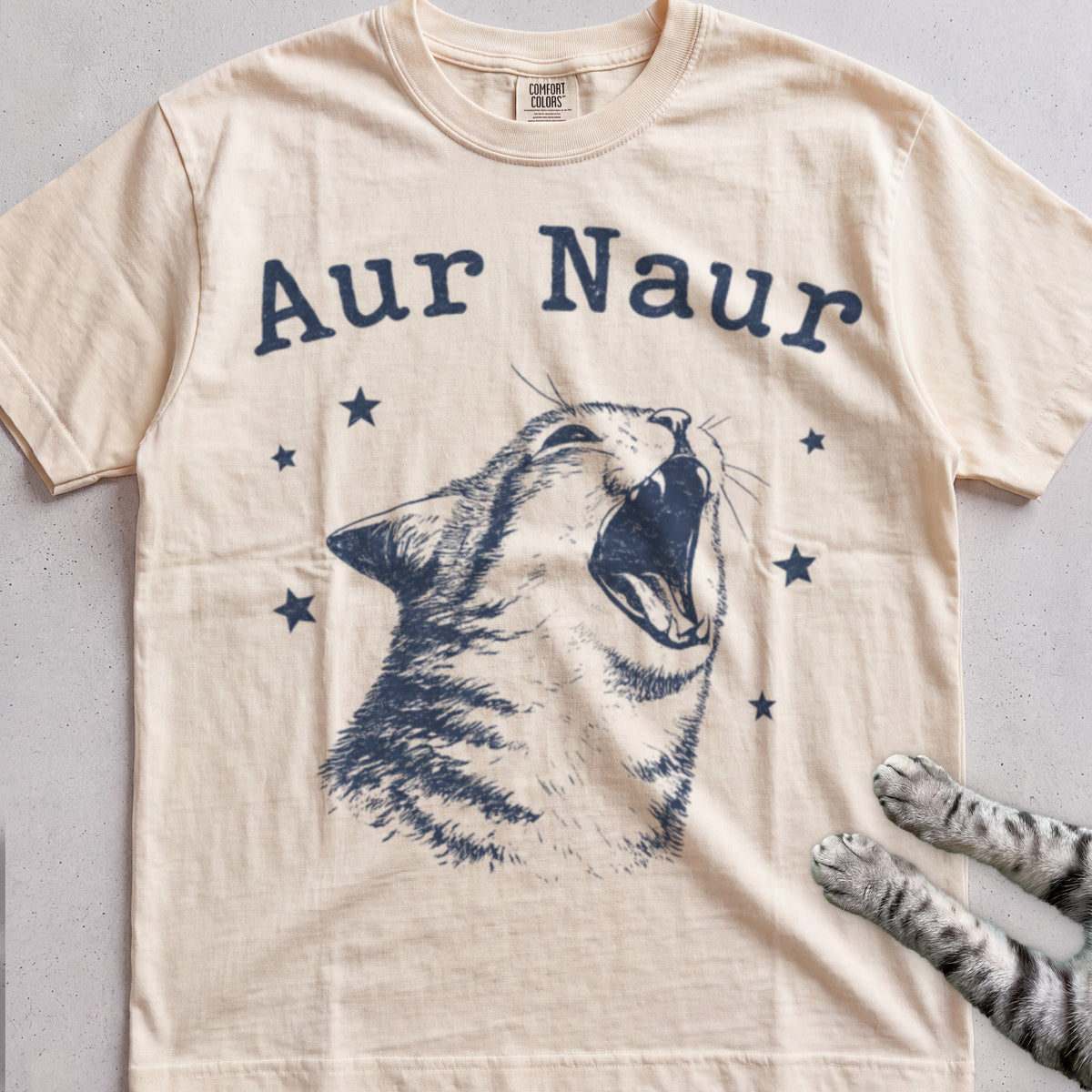 Aur Naur Cat Yawn tee, Natural