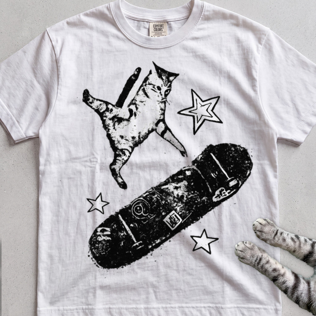 Skateboarding Cat tee, White