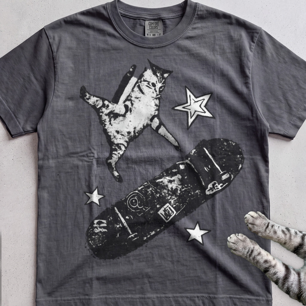 Skateboarding Cat tee, Charcoal